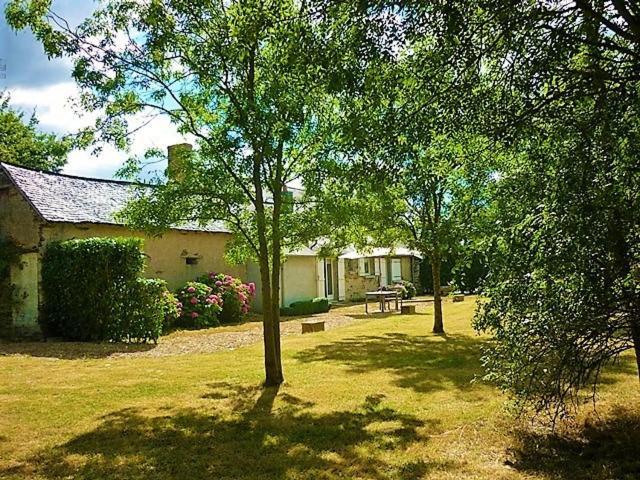 La Veillonnais Bed and Breakfast Angrie Exteriör bild