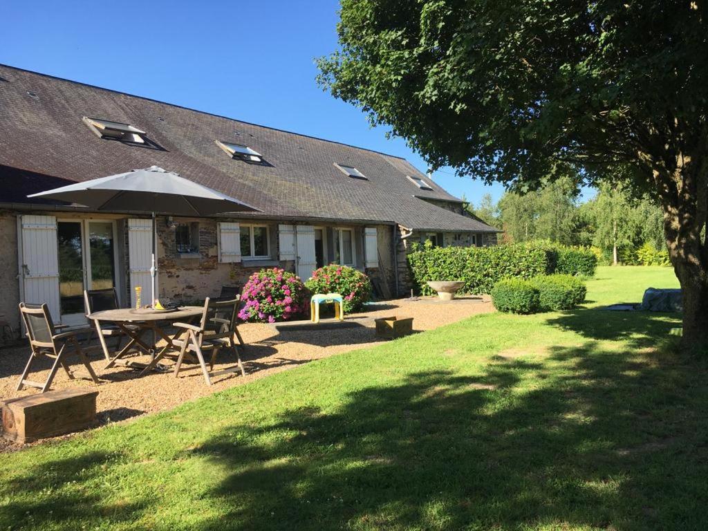 La Veillonnais Bed and Breakfast Angrie Exteriör bild